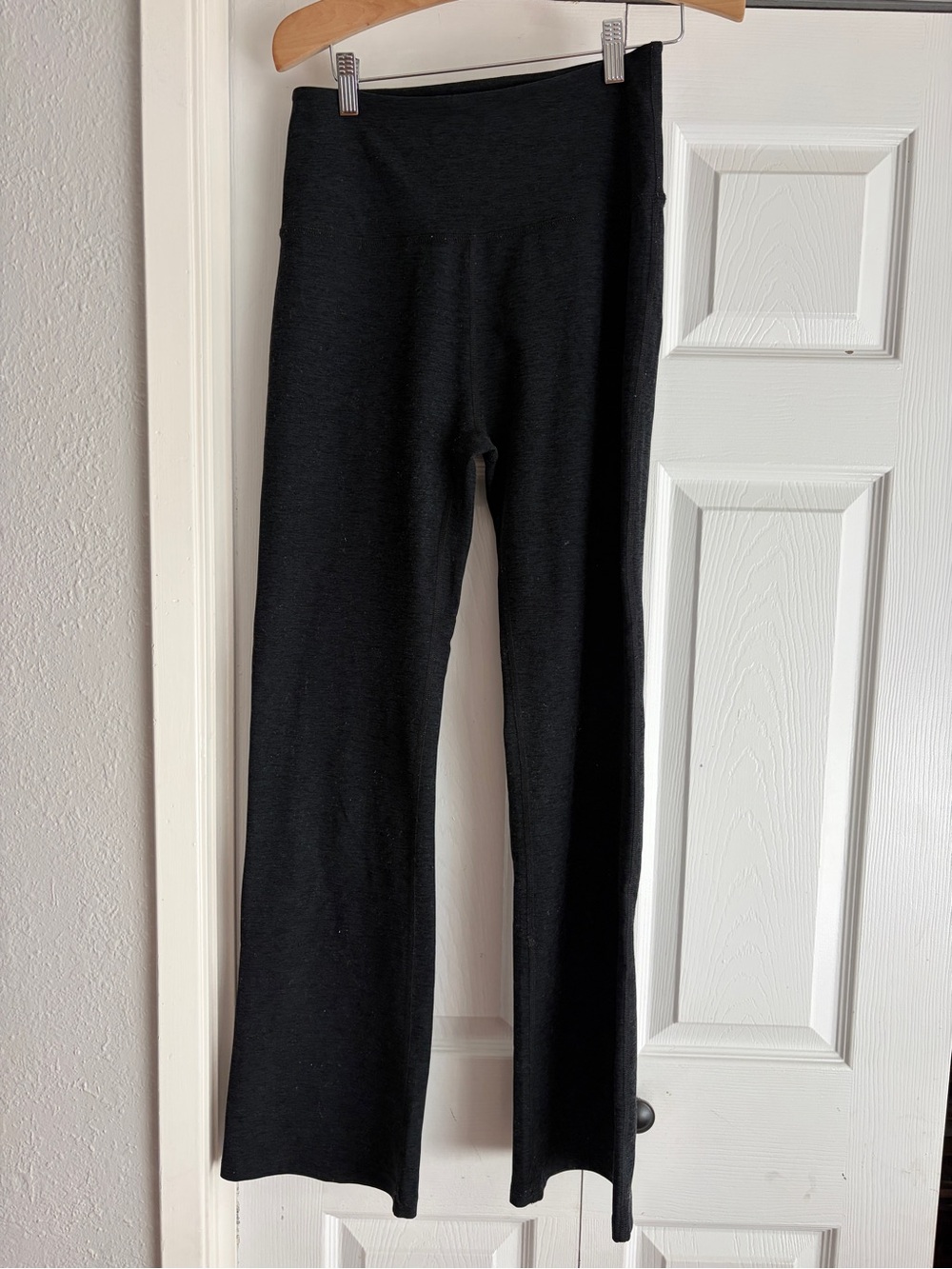 Beyond Yoga Spacedye High Waisted bootcut/flare Pants Black Charcoal Gray XL